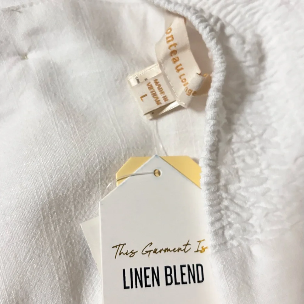 Monteau White Halter Top with Gold Buttons - Picture 5 of 6